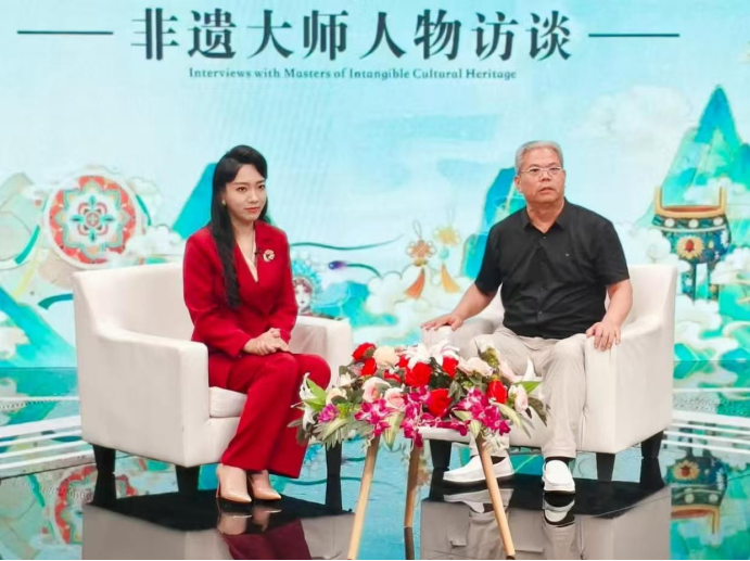 正骨传薪,医泽天下——记非遗传承人黄应圣593.png